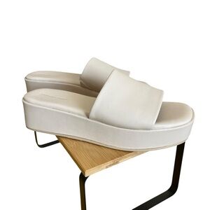 American Eagle Creme Platform Slide Slip On Sandals Sz 8